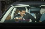 Aamir Khan return from London after Dellhi Belly premiere on 5th July 2011 (10).JPG